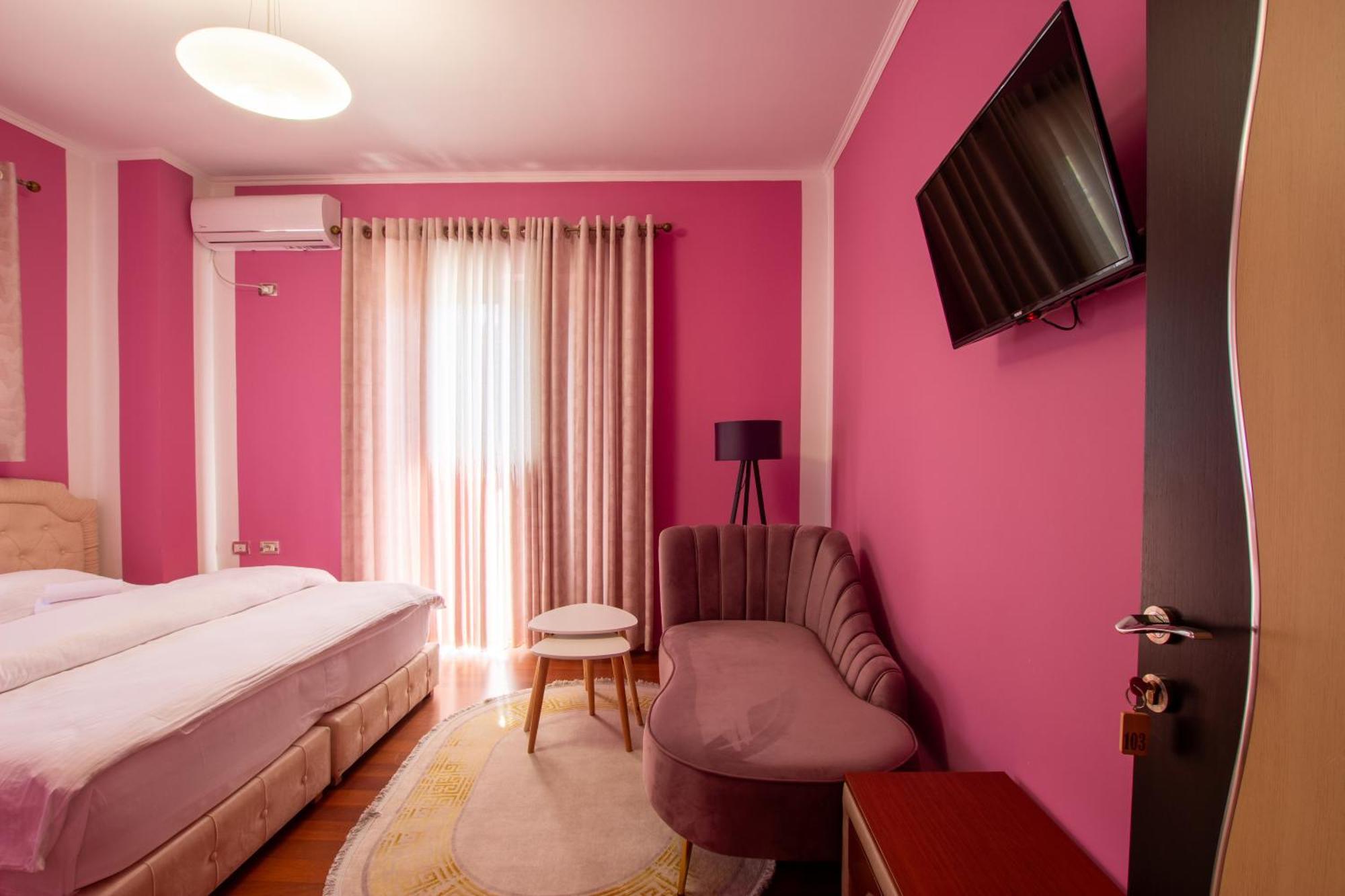 Bora Hotel Gjirokastër Exterior foto